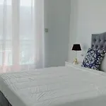 Hotel Celebrity 2*