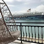 Celebrity Hotel Hotel