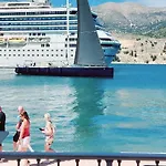 Celebrity 2* Αργοστόλι