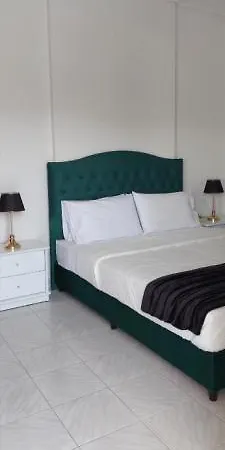 Hotell Celebrity