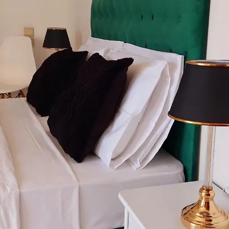 Hotell Celebrity