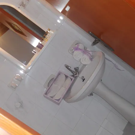Hotel Celebrity 2*