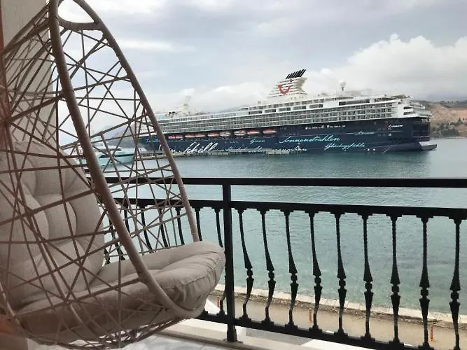 Celebrity Hotel