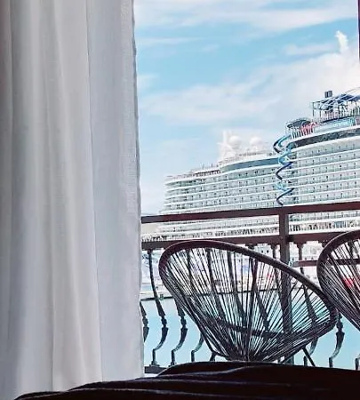 Celebrity 호텔 아르고스톨리온